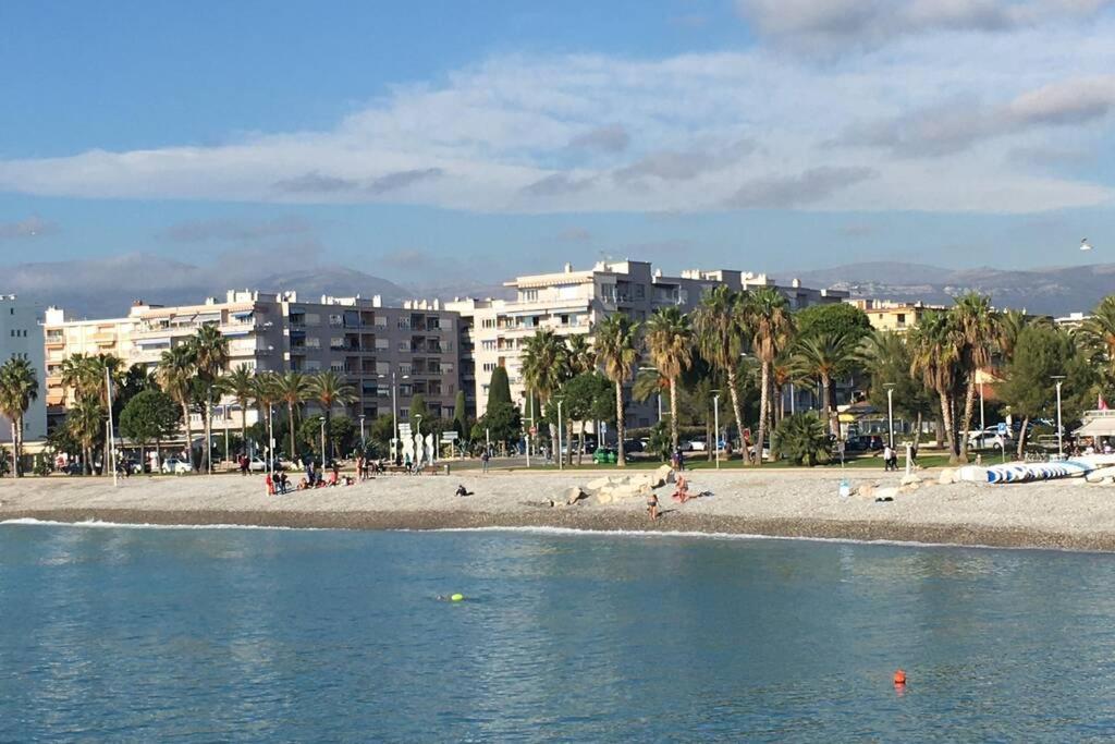 Charmant Appartement Bord De Mer, Plage Кань-сюр-Мер Экстерьер фото