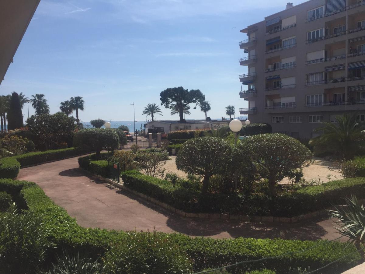 Charmant Appartement Bord De Mer, Plage Кань-сюр-Мер Экстерьер фото